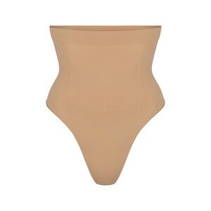 SKIMS SEAMLESS SCULPT HIGH-WAISTED THONG NWOT